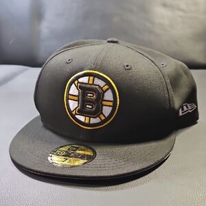 Boston Bruins New Era Black and Gold Hat Size 7 3/4